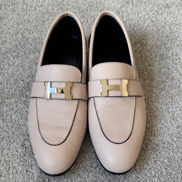 Hermes light pink Loafers with silver buckle, size 38 - Picture 1 of 7